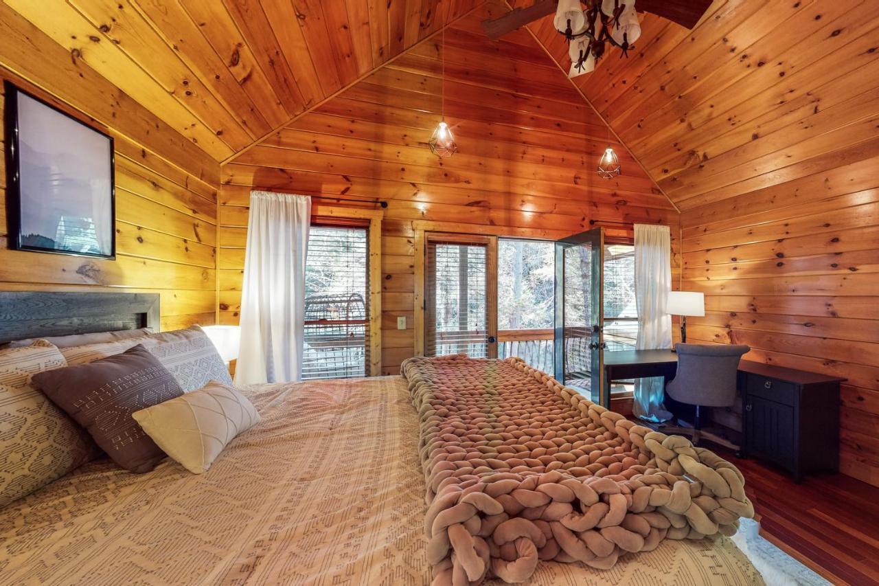 Le Hermitage Ellijay Exterior photo